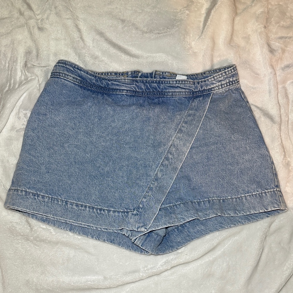 H&M Blue Denim Skorts